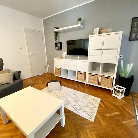 Apartment Nina